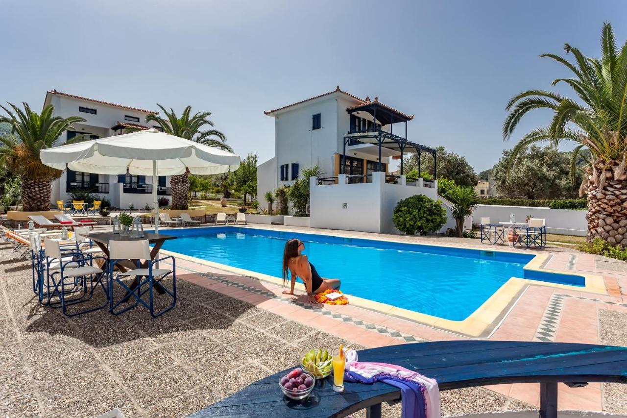 Agelos Studios Skopelos Town Bagian luar foto