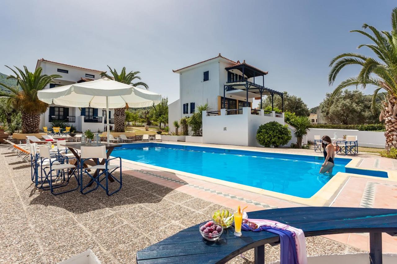 Agelos Studios Skopelos Town Bagian luar foto